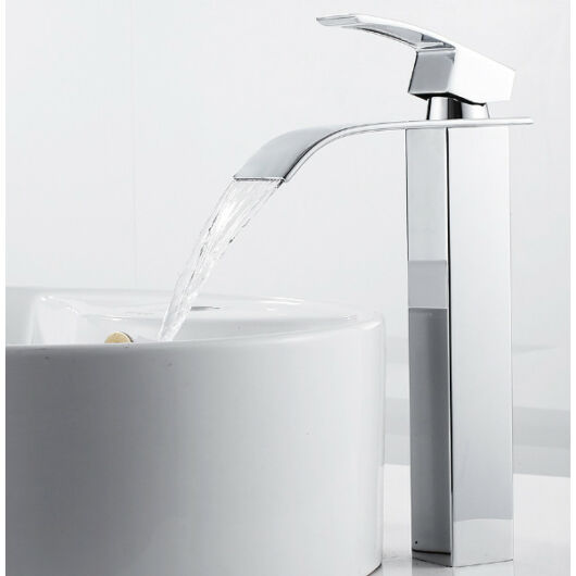 Elva magasított fürdőszobai mosdó csaptelep vízesés alakú vízsugárral króm