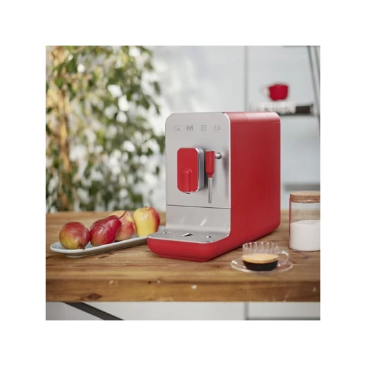 SMEG AUTOMATA KÁVÉGÉP, Medium, szálcsiszoltalumínium front, tejhabosító funkció,