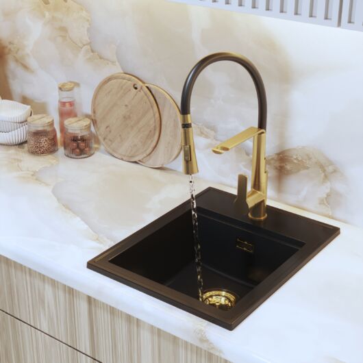 Vegas konyhai csaptelep szálcsiszolt arany